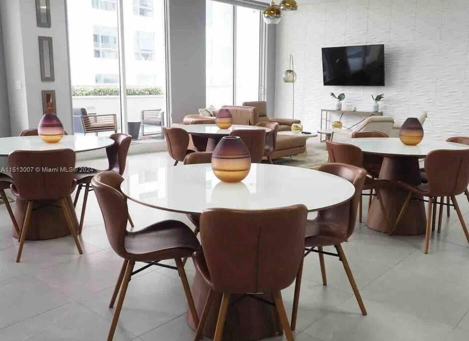Spacious 1Bedroom Unit Brickell-Free Parking 마이애미 외부 사진