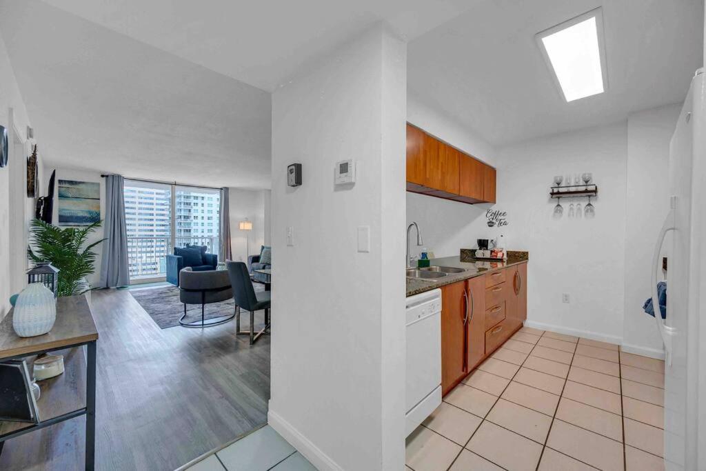 Spacious 1Bedroom Unit Brickell-Free Parking 마이애미 외부 사진