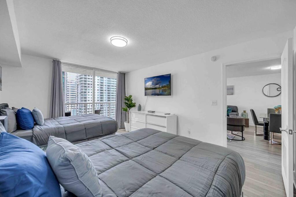 Spacious 1Bedroom Unit Brickell-Free Parking 마이애미 외부 사진