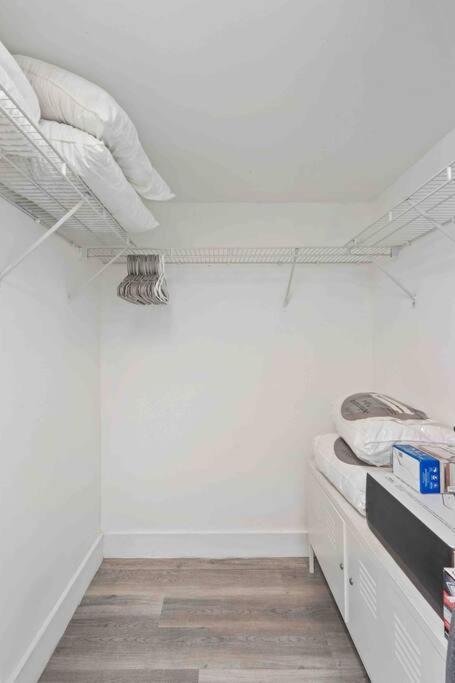 Spacious 1Bedroom Unit Brickell-Free Parking 마이애미 외부 사진