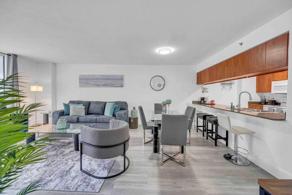 Spacious 1Bedroom Unit Brickell-Free Parking 마이애미 외부 사진