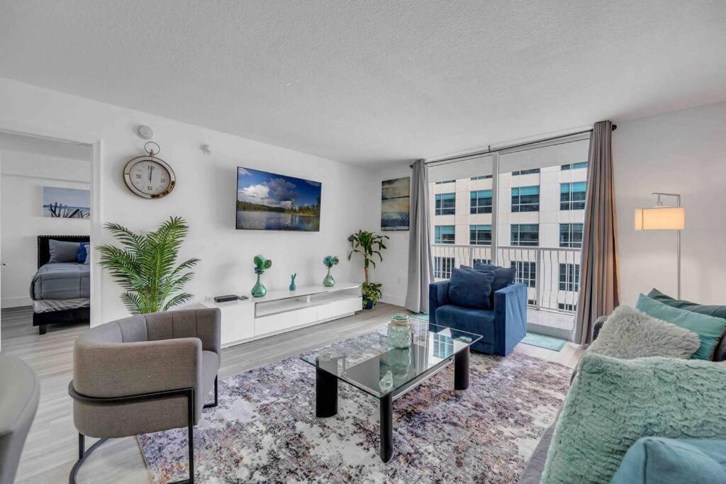 Spacious 1Bedroom Unit Brickell-Free Parking 마이애미 외부 사진