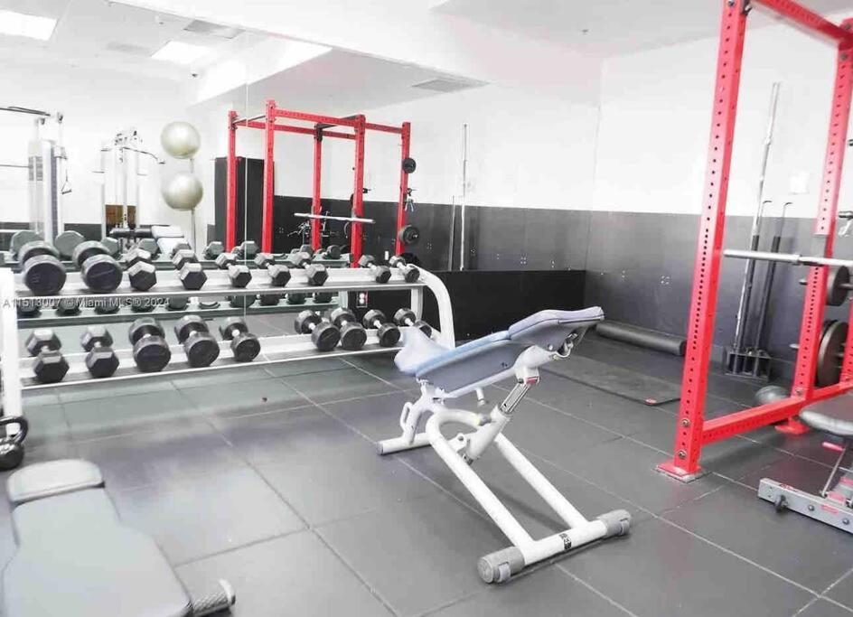 Spacious 1Bedroom Unit Brickell-Free Parking 마이애미 외부 사진
