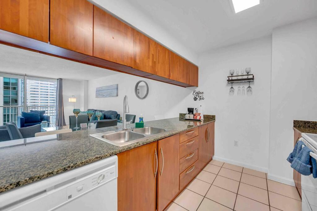 Spacious 1Bedroom Unit Brickell-Free Parking 마이애미 외부 사진